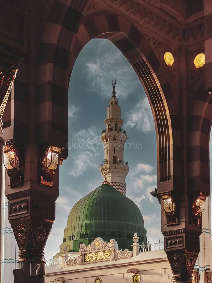 general view green dome moorish pattern arches nabawi mosque al madinah kingdom saudi arabia general view green dome 316408096